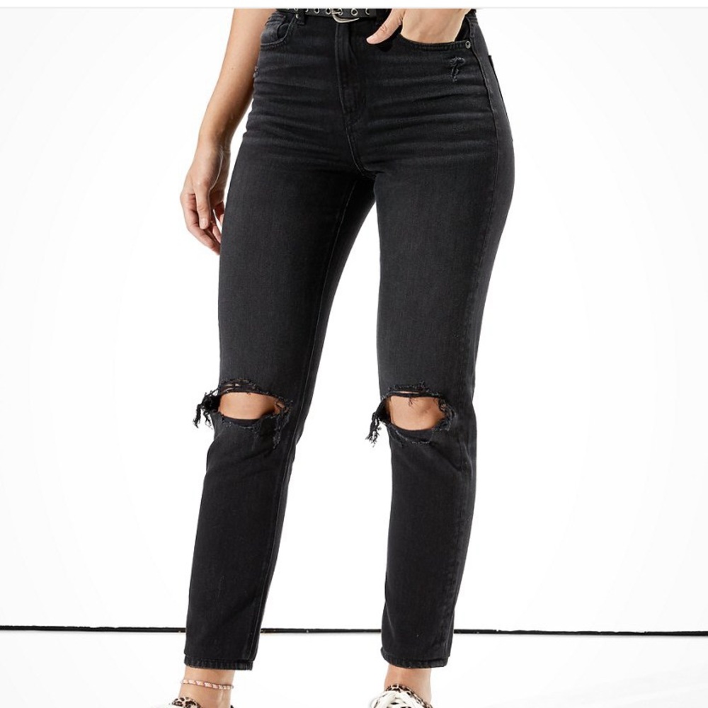 Ripped Mom Jeans
